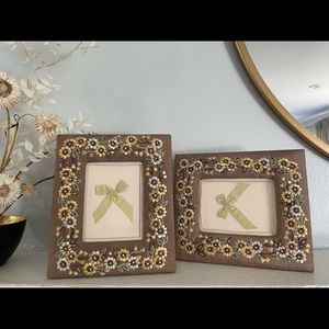 🆕 Anthropologie Silk Flower Embroidered Picture Frame Set